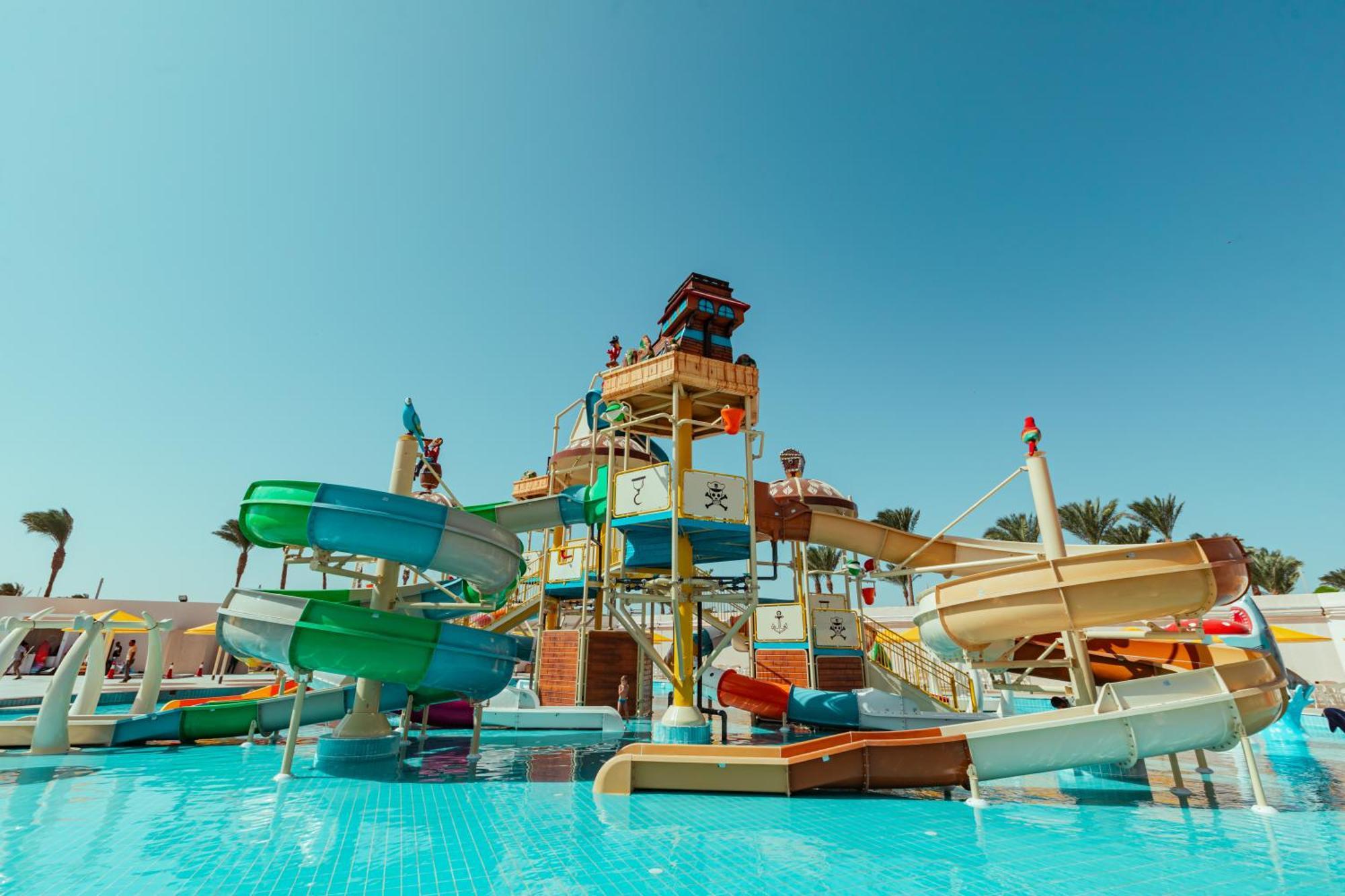 Pickalbatros Sands Port Ghalib Exterior photo Aqua Park